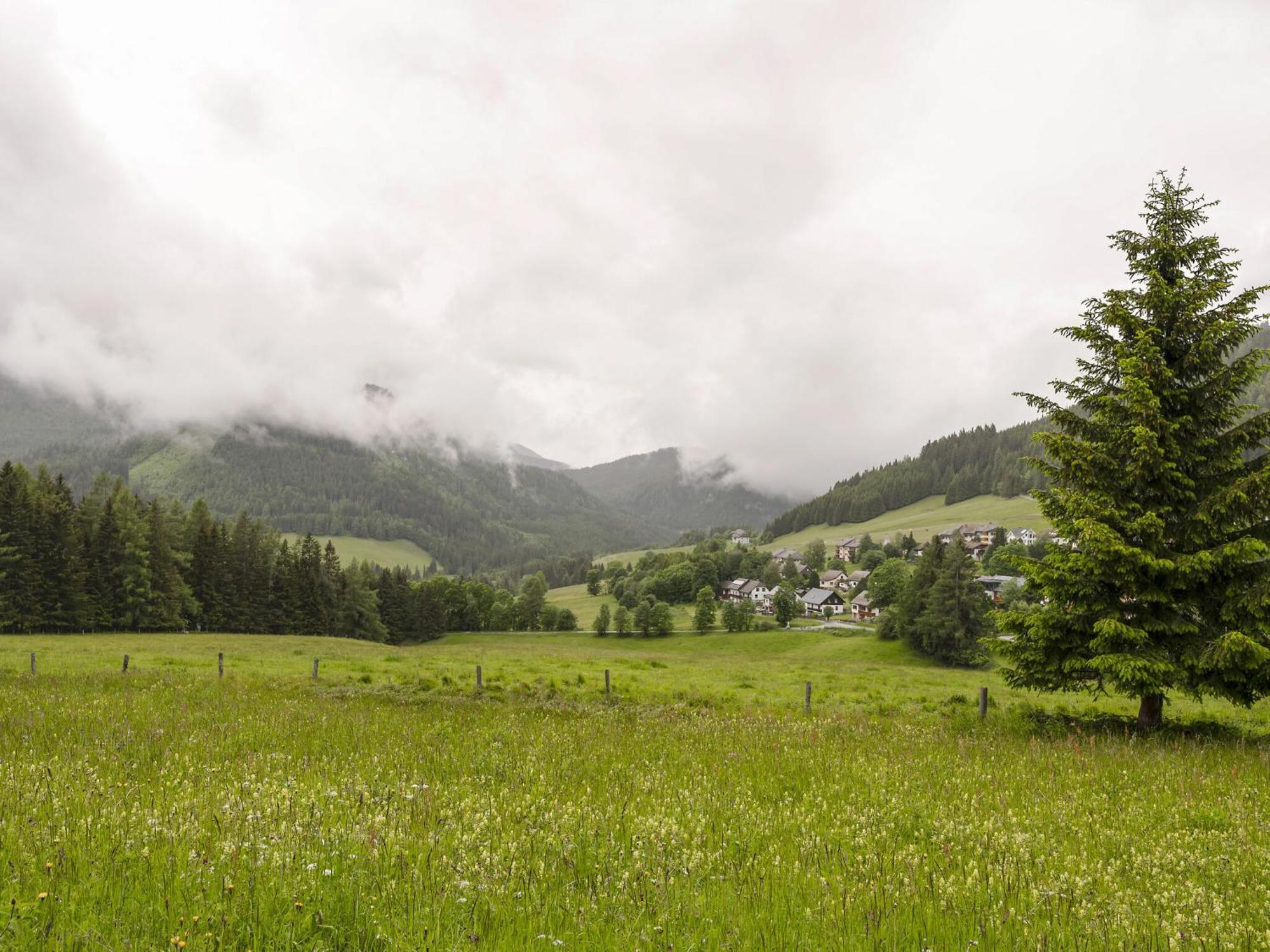 Detached Chalet In Hohentauern With Sauna Bagian luar foto